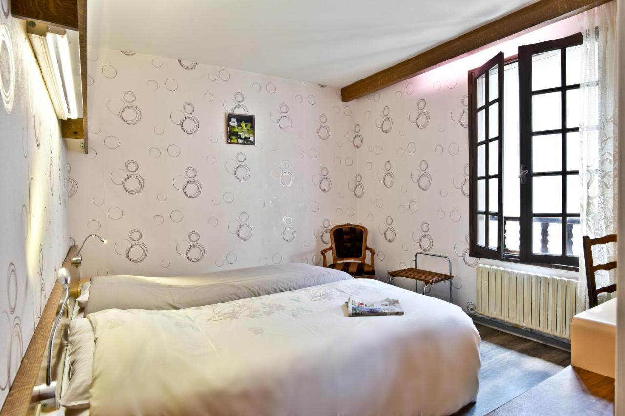 Arudy Logis Hotel De France מראה חיצוני תמונה