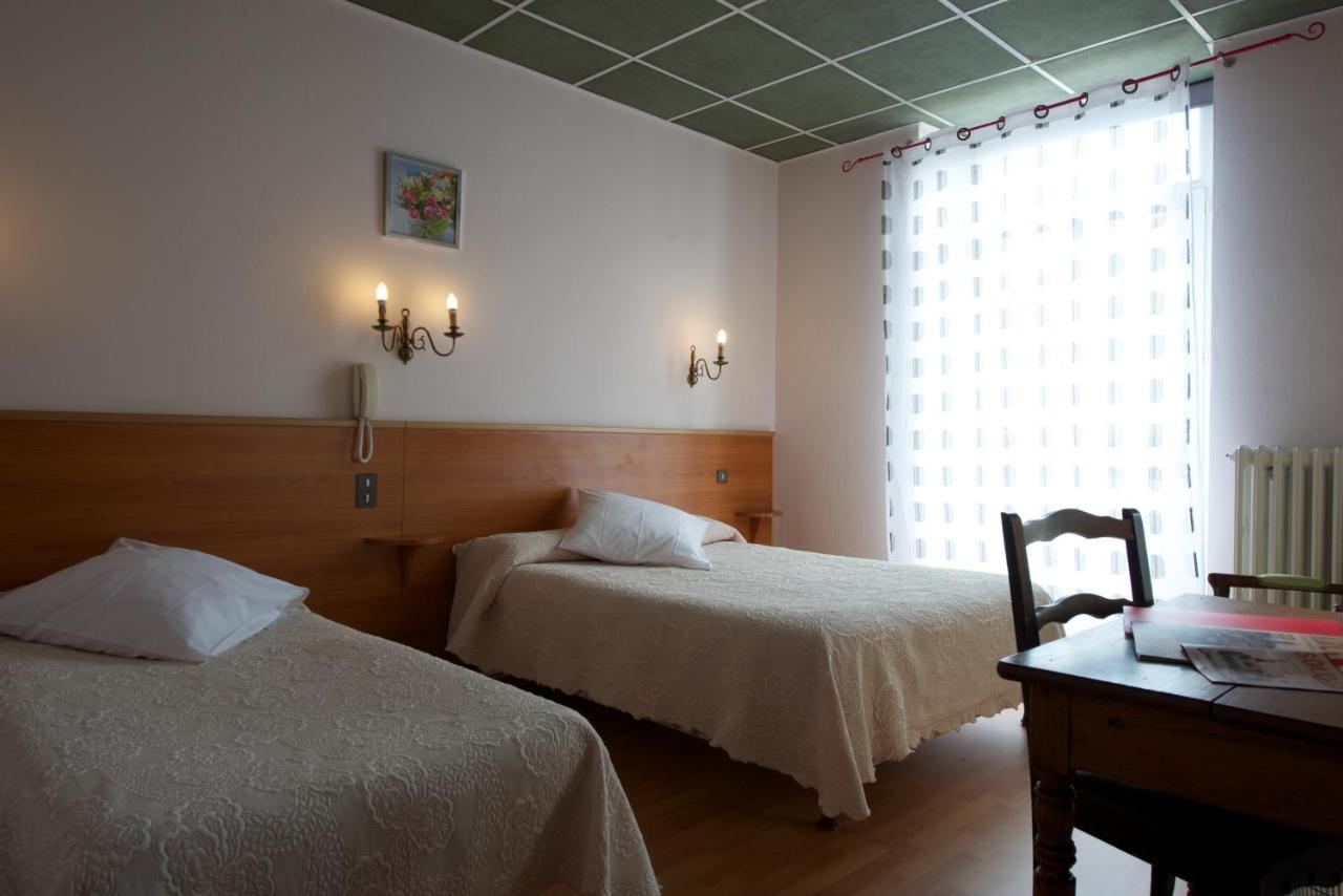 Arudy Logis Hotel De France מראה חיצוני תמונה