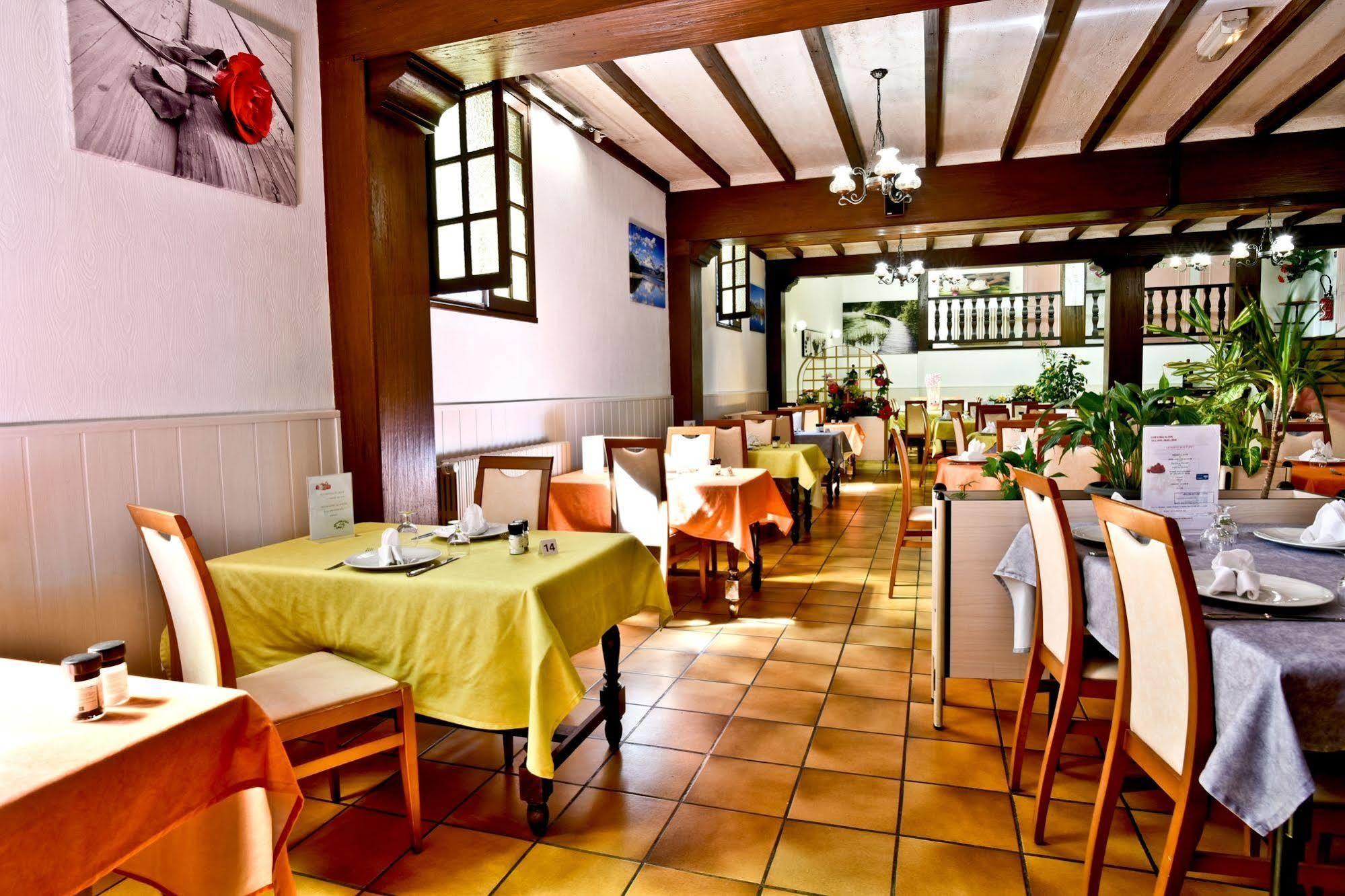 Arudy Logis Hotel De France מראה חיצוני תמונה