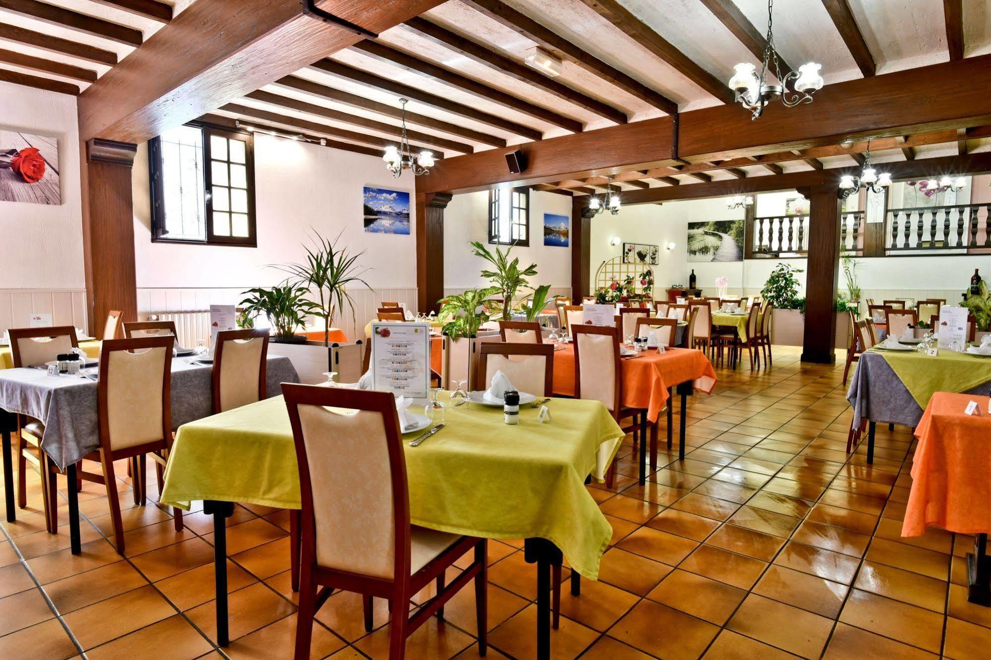 Arudy Logis Hotel De France מראה חיצוני תמונה