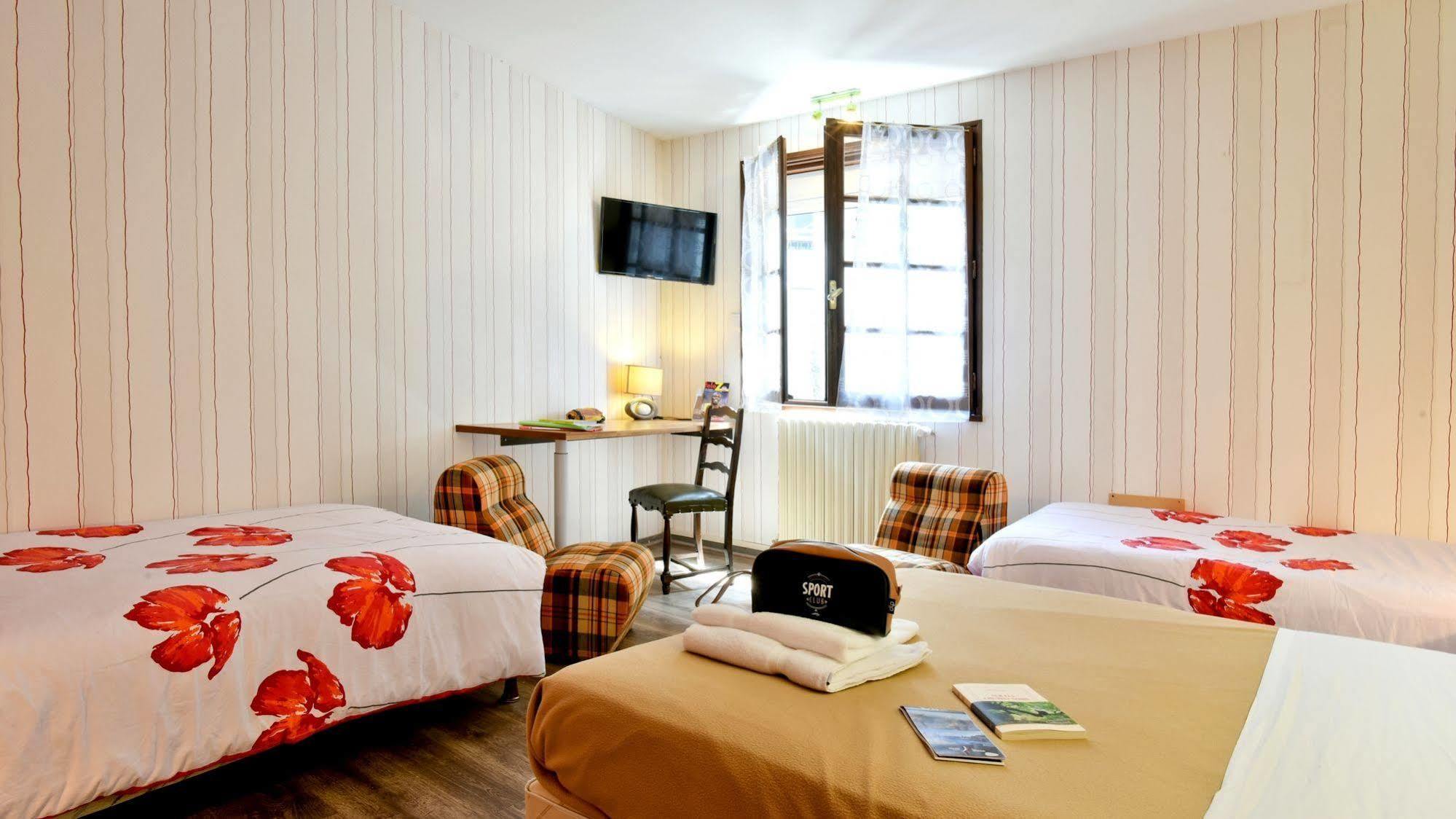 Arudy Logis Hotel De France מראה חיצוני תמונה