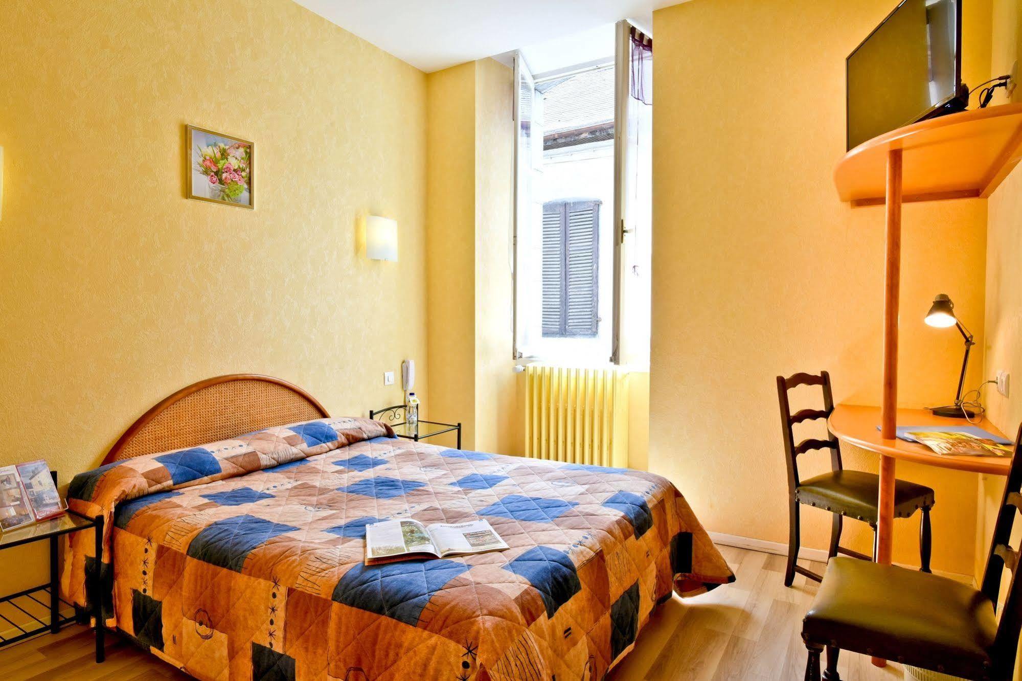 Arudy Logis Hotel De France מראה חיצוני תמונה