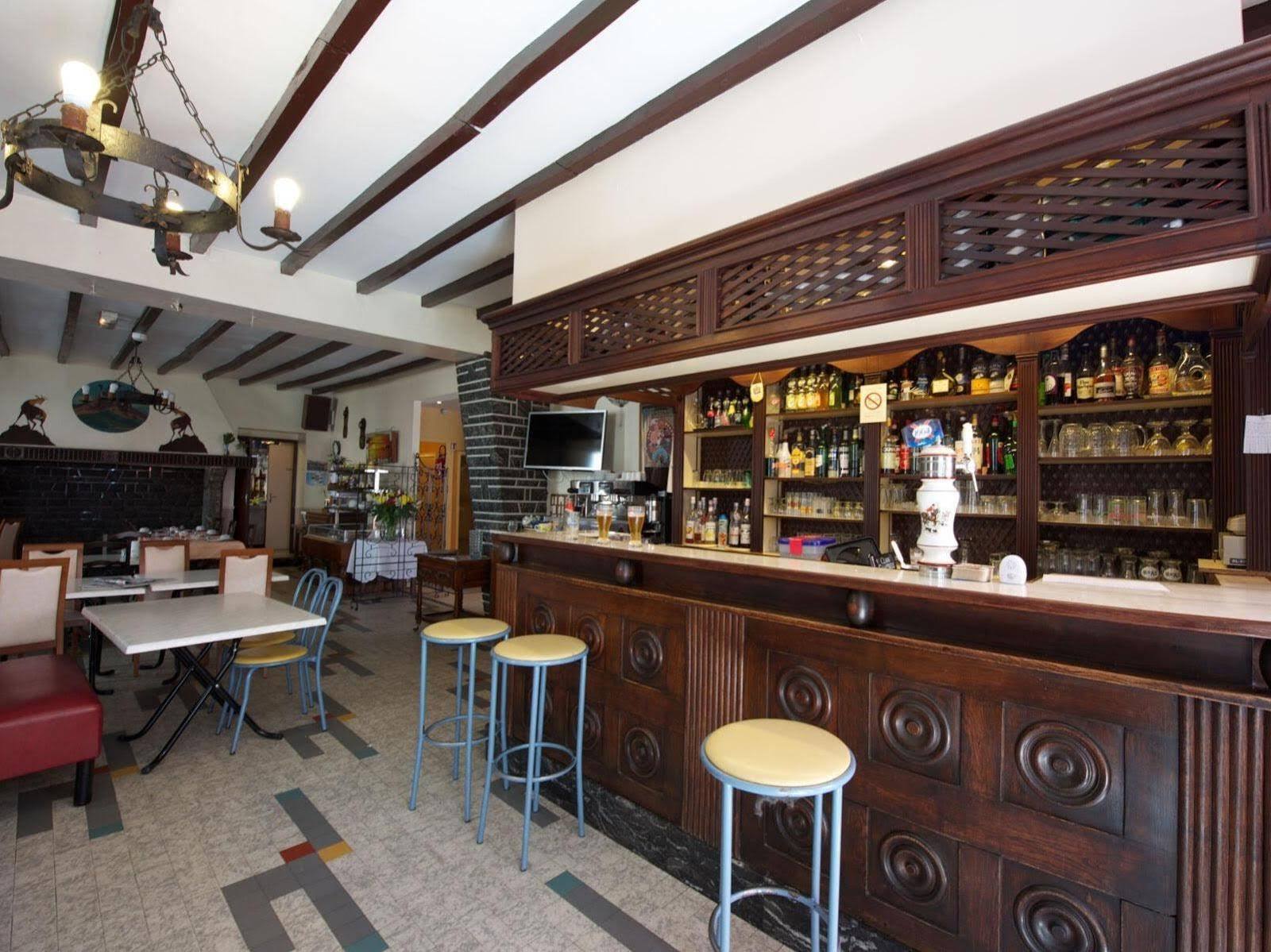 Arudy Logis Hotel De France מראה חיצוני תמונה